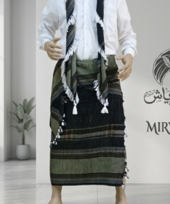 معوز سلاطيني مع الشال مذبل