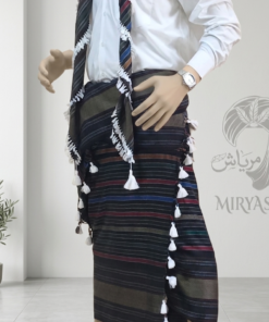 Alternative view of معوز دويلي مع الشال مذبل