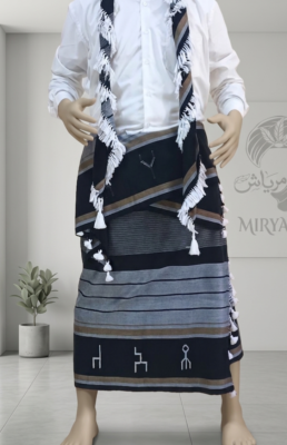 معوز سلاطيني مع الشال مذبل